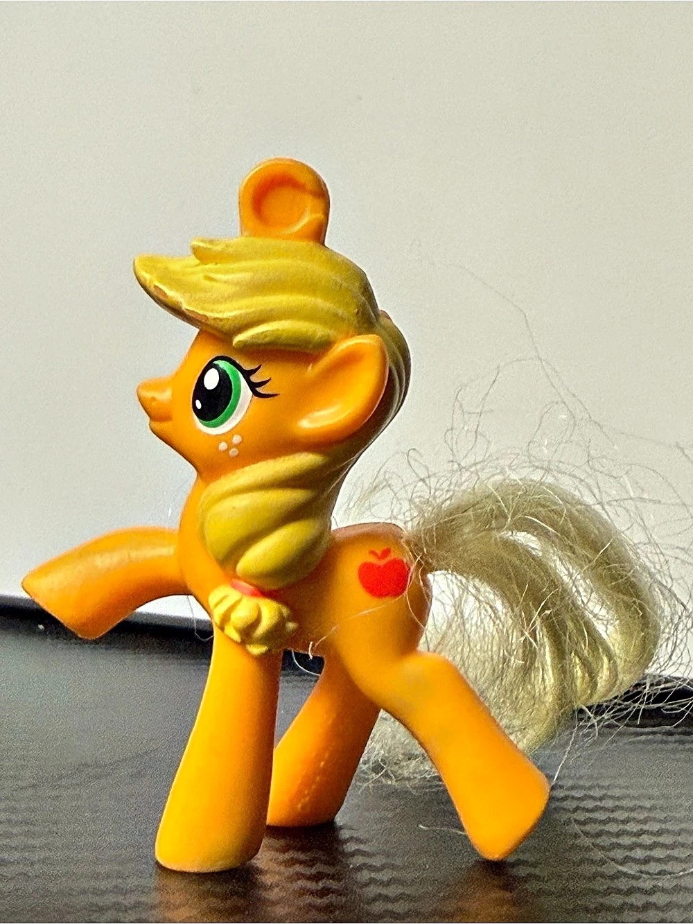 My Little Pony Applejack McDonald’s Happy Meal G4 Figure